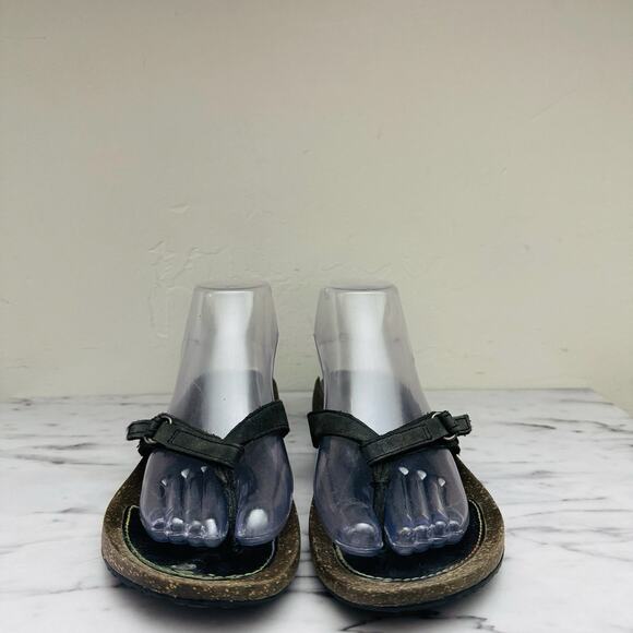 Teva Ventures Black Leather Flip Flops Women’s Size 7 - Picture 2 of 10